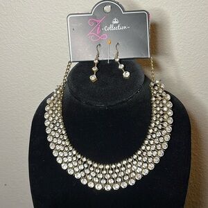 Paparazzi Zi Collection Necklace and Earring set. Brand new/never worn.